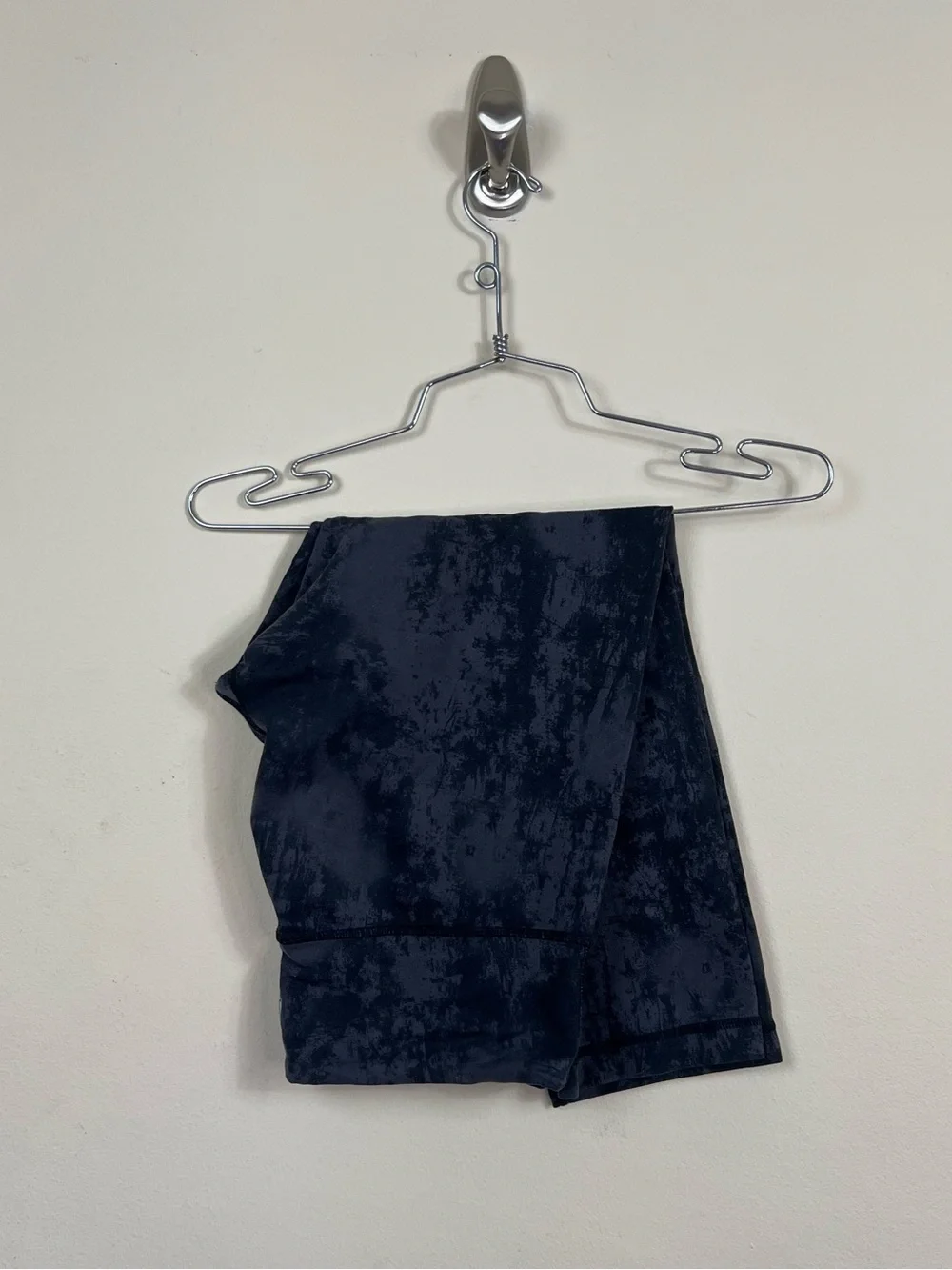 lululemon athletica Dark Charcoal Tie-Dye Capri Leggings